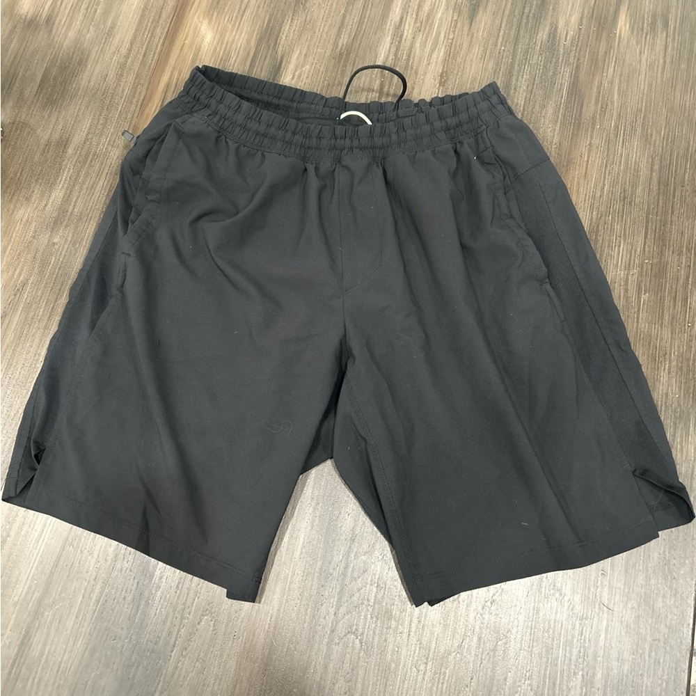 men’s athletic shorts